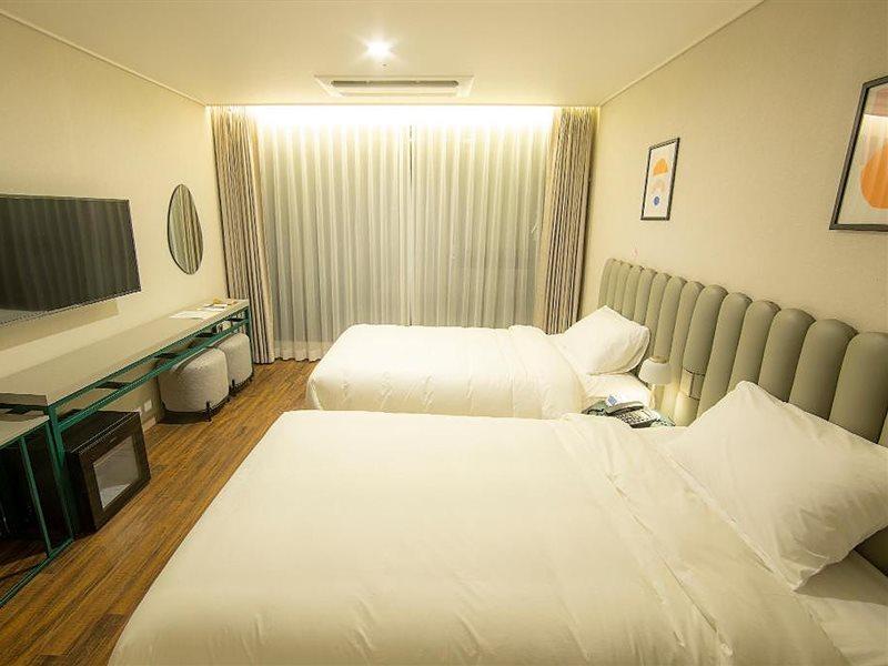 Hotel Seogwipean Seogwipo Exteriör bild