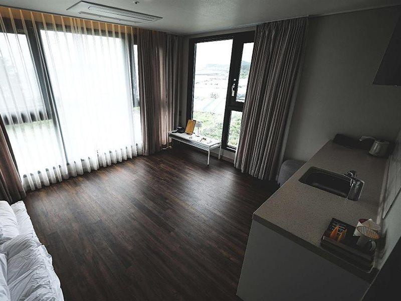Hotel Seogwipean Seogwipo Exteriör bild