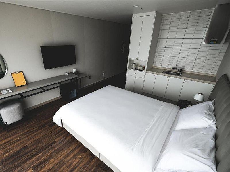 Hotel Seogwipean Seogwipo Exteriör bild