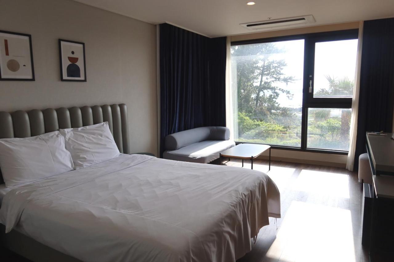 Hotel Seogwipean Seogwipo Exteriör bild