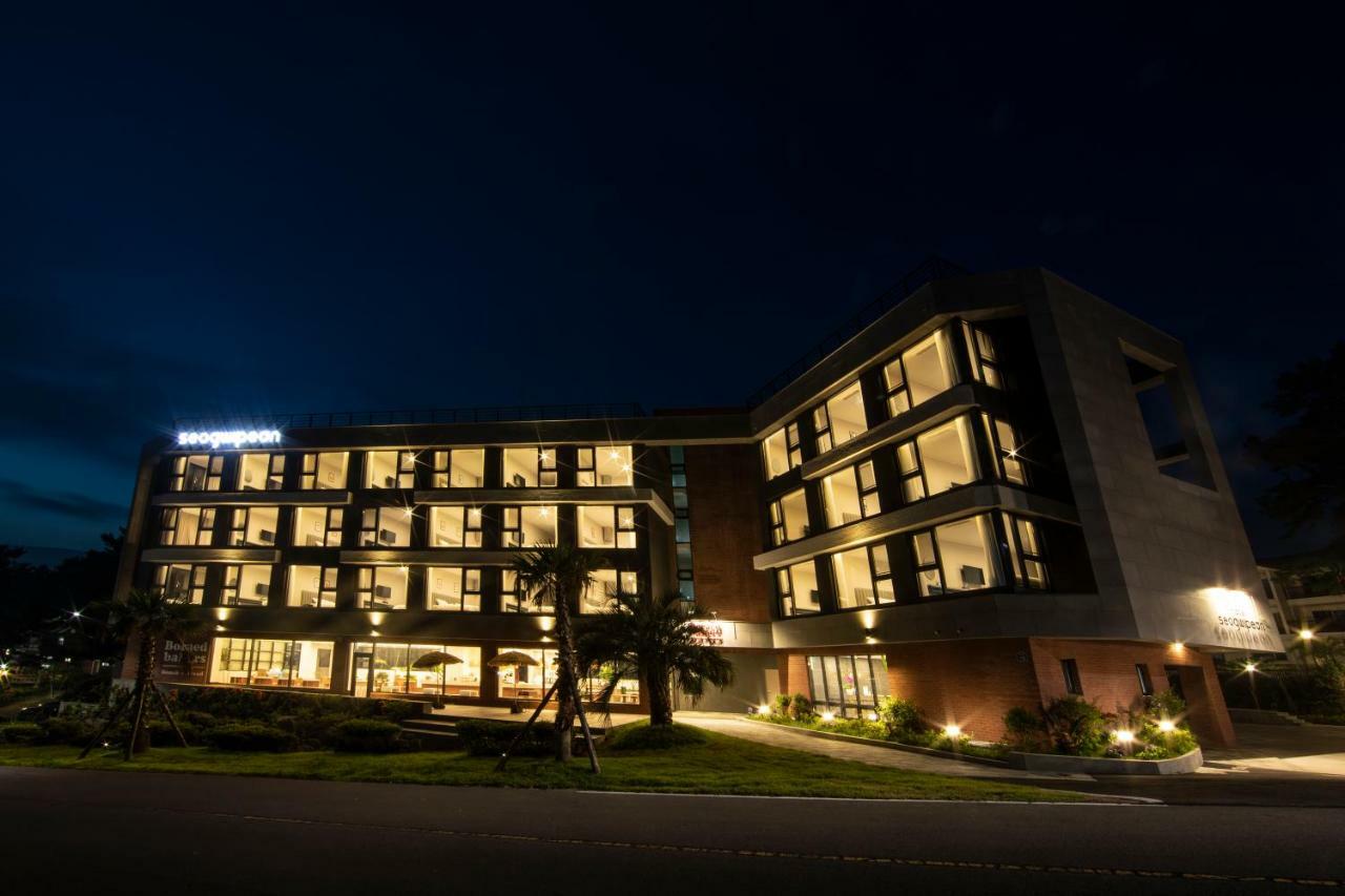 Hotel Seogwipean Seogwipo Exteriör bild