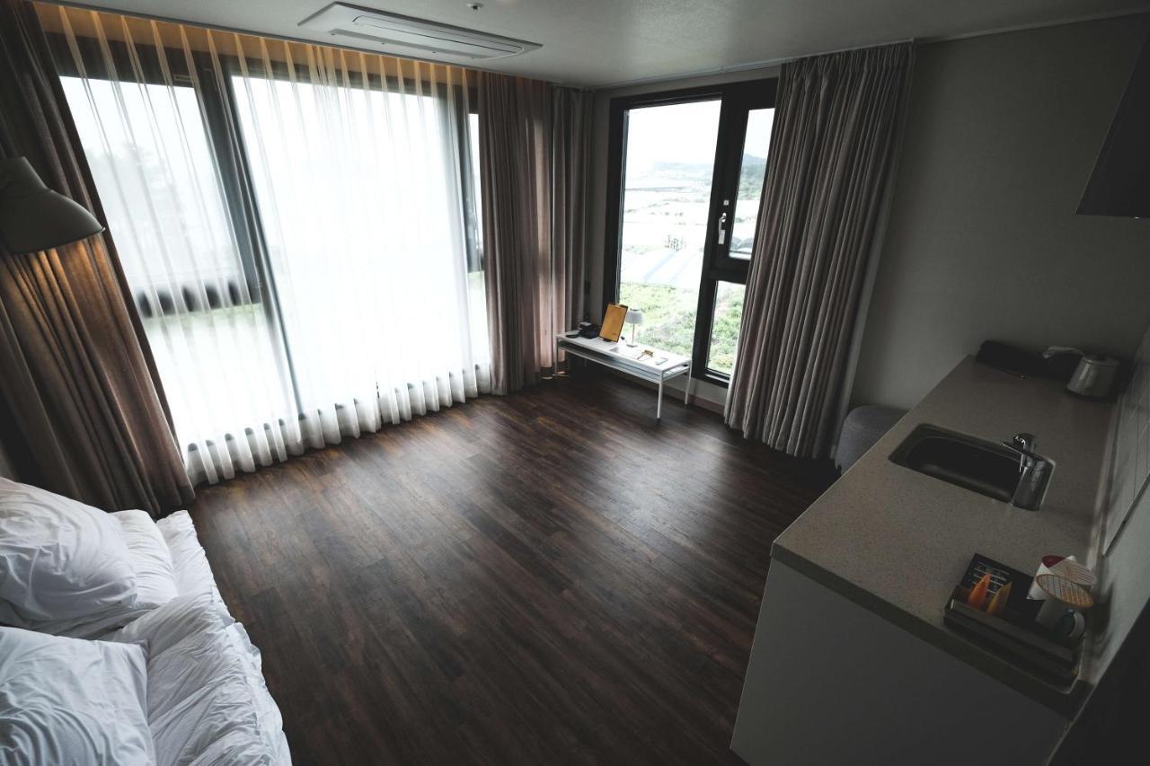 Hotel Seogwipean Seogwipo Exteriör bild